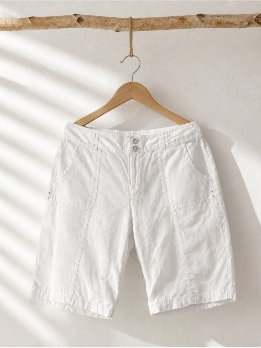 I.N.CWomen's White Casual Linen Beach Shorts